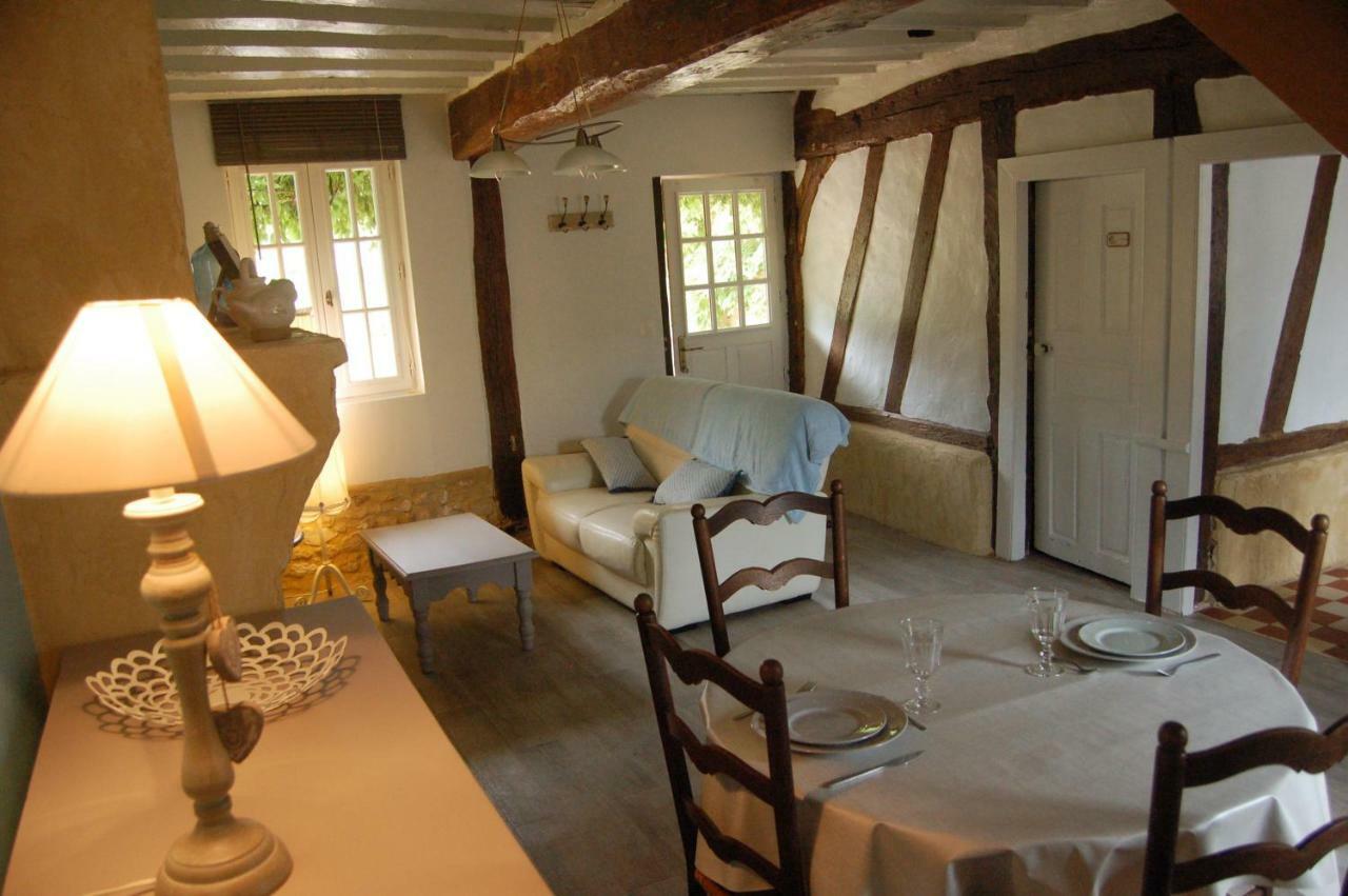 La Chaiserie La Croix-Saint-Leufroy Exteriér fotografie